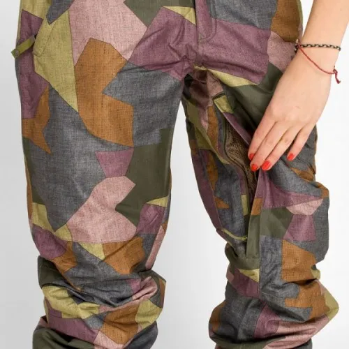 Dakine Georgie Pants Patchwork Camo