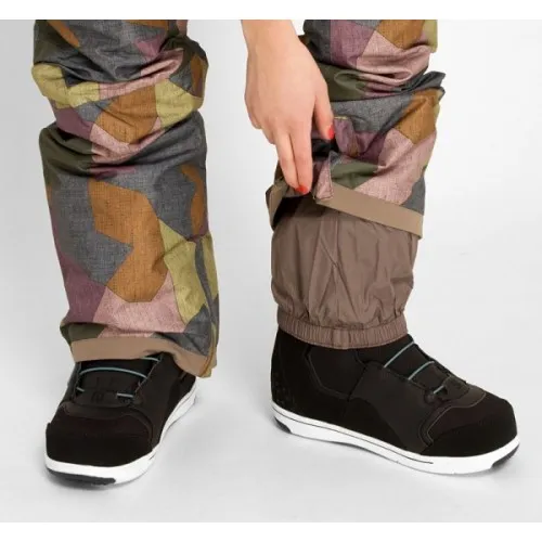 Dakine Georgie Pants Patchwork Camo