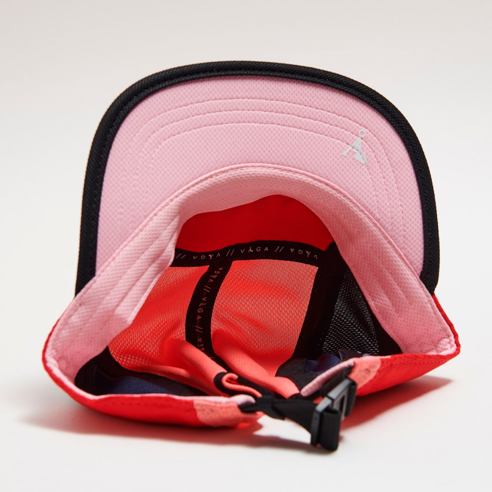 GORRA VÅGA CLUB RED / POSTER PINK / PEACH / NAVY BLUE