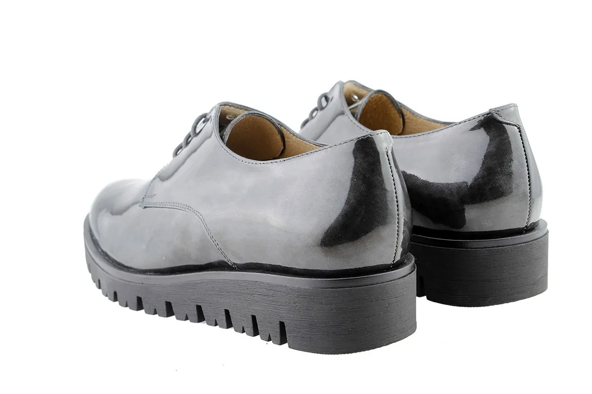 LACEUP SHOE GREY PATENT