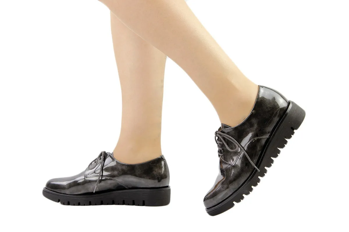 LACEUP SHOE GREY PATENT