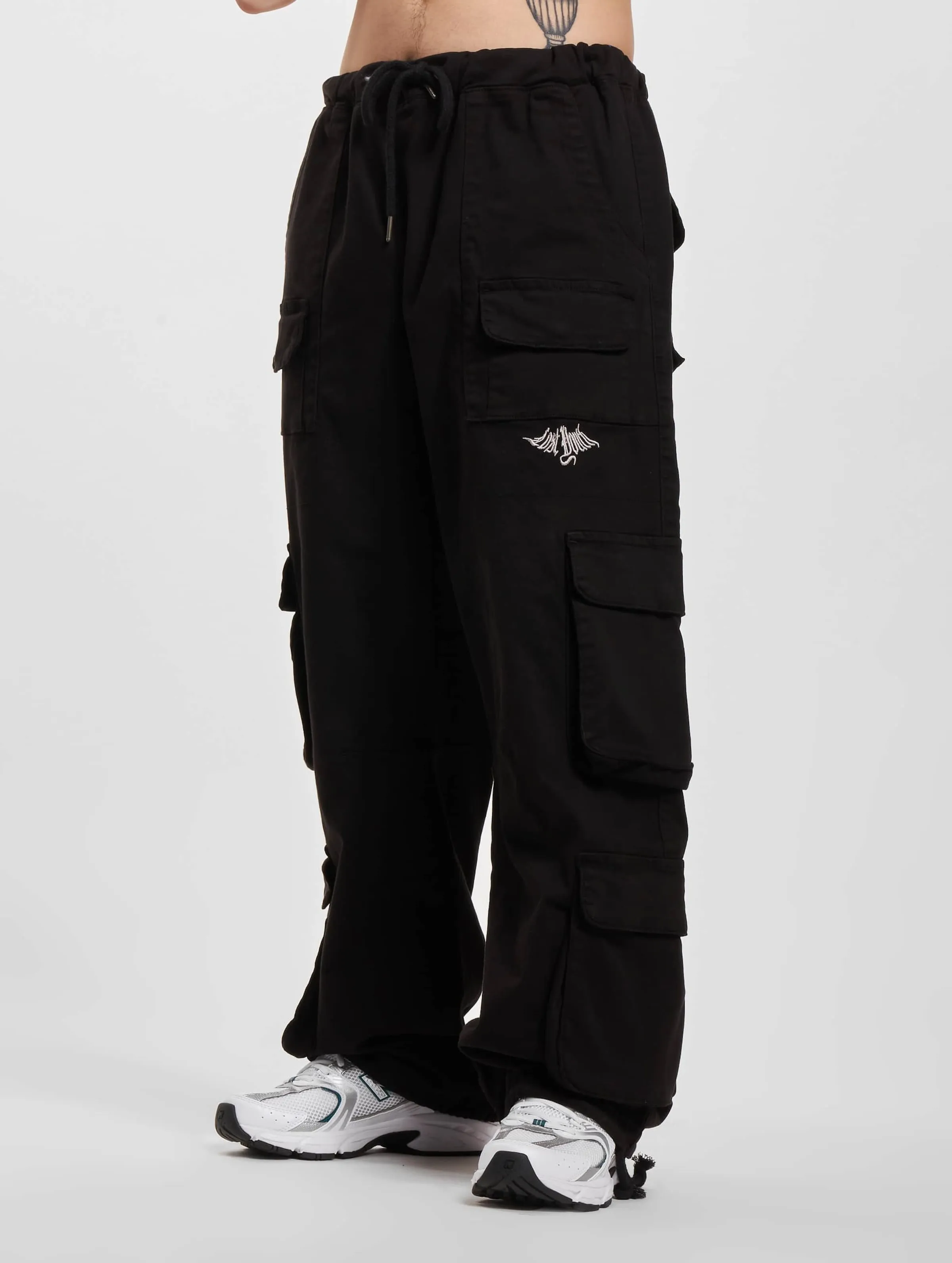 LY CARGO PANTS MULTI POCKET
