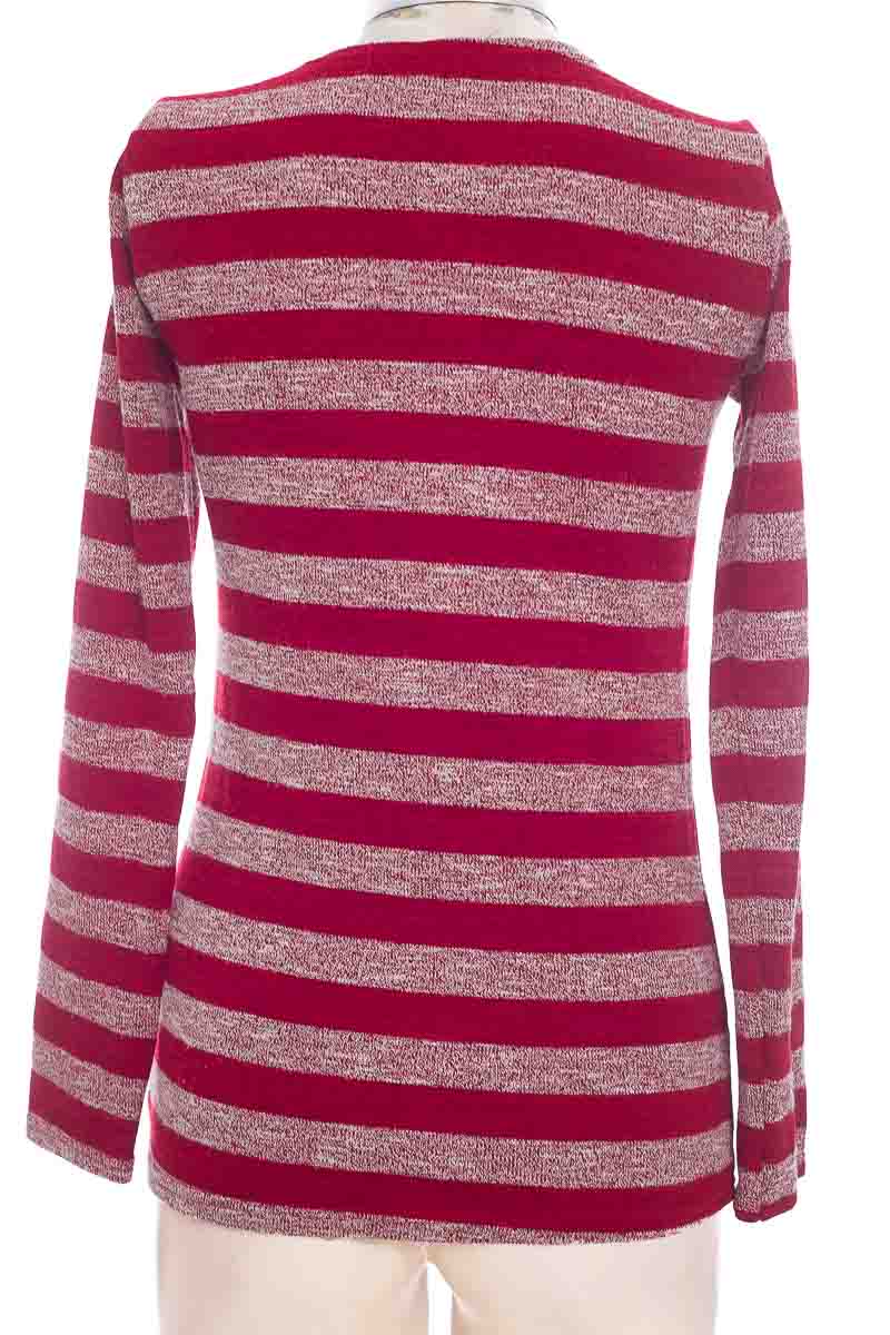 SWEATER COLOR ROJO  CLOSEANDO